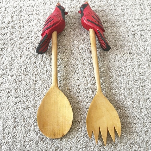Wooden Salad Serving Set Cardinal Bird Utensils Fork Spoon Farmhouse Cottage - Picture 1 of 9